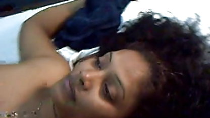 दो लड़कियां कर रहे हैं पंगा प्रियंका चोपड़ा की सेक्स पिक्चर लेना उनके कोच