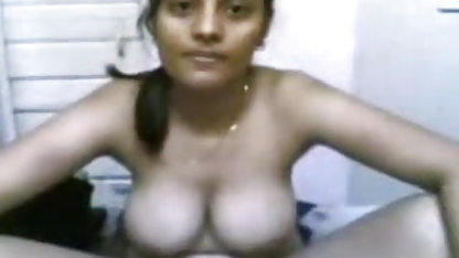 सेक्स सेक्सी वीडियो पिक्चर इंग्लिश साथ ड्रंक रशियन दे रही है