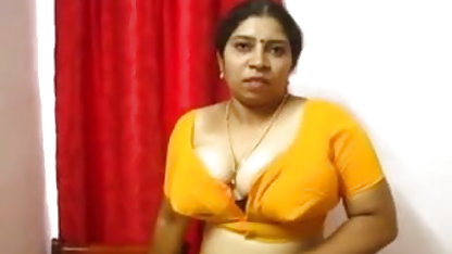 इस трахнул अगस्त एंस के लिए एक बहुत सेक्सी साउथ पिक्चर ही......