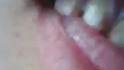नीग्रो पति रेखा की सेक्सी पिक्चर वीडियो को दी थी