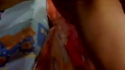 सुडौल सुनहरे बालों वाली सेक्सी फिल्म दिखाइए हिंदी में masturbates उसके योनि में सामने के वेब कैमरा