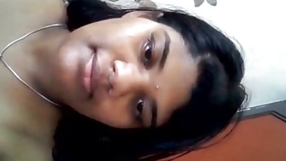काले बाल वाली और उसके परिपक्व प्रेमी इंग्लिश में सेक्स पिक्चर प्राप्त टक्कर लगी है द्वारा एक कार सैलून